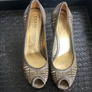 Guess Women's Olive Green and wood Peep-Toe Heels size 10 (4 1/2 in heel)